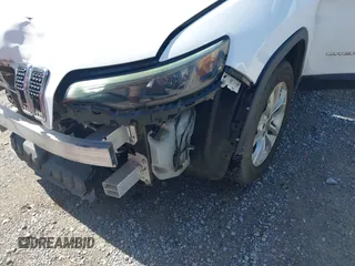 2019 Jeep Cherokee Latitude с VIN 1C4PJLCB8KD164599, выставлен на аукционе IAAI как лот 42436062 с пробегом 116 715 миль миль и . История ставок и продаж доступна на DreamBid. Изображение 17.
