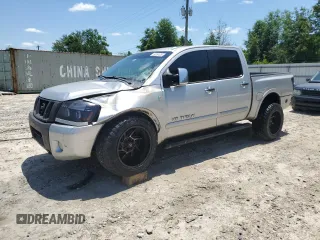 2011 Nissan Titan SL z VIN 1N6AA0EC8BN321288, wystawiony jako Copart lot #56350425 z przebiegiem 153 890 mil mil oraz Szkoda całkowita • Salvage title. Historia ofert i sprzedaży dostępna na DreamBid. Obrazek 1.