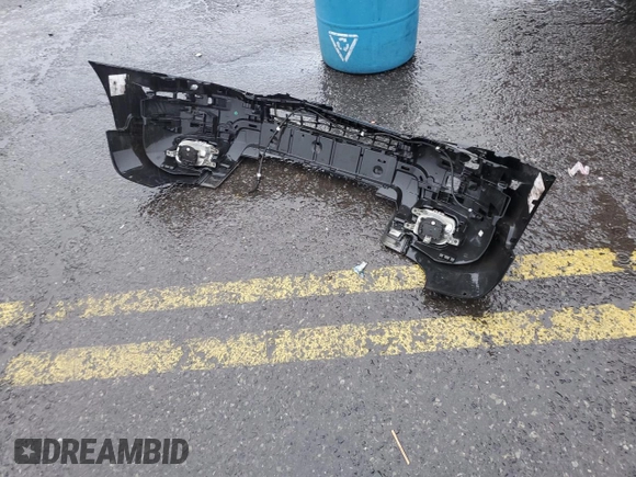 2014 Volvo XC90 with VIN YV4952CZ6E1690012, listed as a Copart auction lot 59971975 with 158,220 mi miles and Salvage title. Bid and sale history available at DreamBid. Image 13.