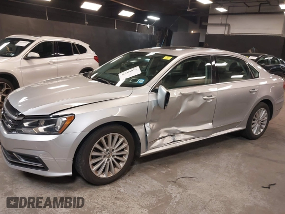 2016 Volkswagen Passat SE z VIN 1VWBT7A30GC020823, wystawiony jako IAAI lot #42204074 z przebiegiem 87 784 mil mil oraz . Historia ofert i sprzedaży dostępna na DreamBid. Obrazek 6.