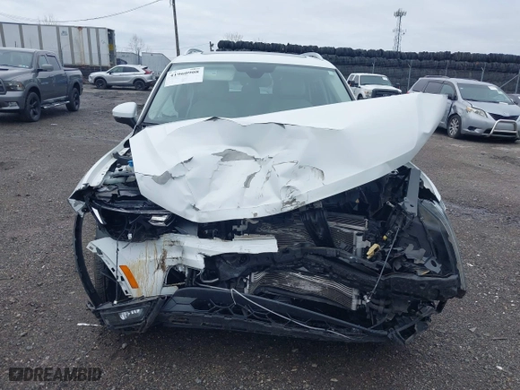 2019 Volkswagen Tiguan SEL Premium with VIN 3VV4B7AX9KM053328, listed as a IAAI auction lot 41960908 with 42,821 mi miles. Bid and sale history available at carsss.com. Image 6.