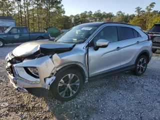 2022 Mitsubishi Eclipse Cross SE z VIN JA4ATWAA1NZ066303, wystawiony jako Copart lot #46304885 z przebiegiem 57 017 mil mil oraz Czysty tytuł • Clean title. Historia ofert i sprzedaży dostępna na DreamBid. Obrazek 1.