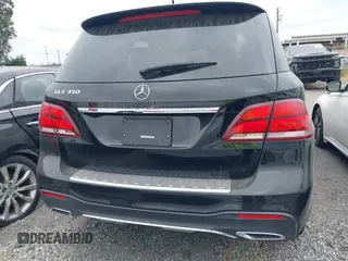 2018 Mercedes-Benz GLE 350 z VIN 4JGDA5JB7JB061715, wystawiony jako IAAI lot #42565286 z przebiegiem 77 995 mil mil oraz . Historia ofert i sprzedaży dostępna na DreamBid. Obrazek 17.