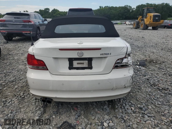 2008 BMW 1 Series 128i with VIN WBAUL73568VE88071, listed as a Copart auction lot 61715805 with 178,688 mi miles and Salvage title. Bid and sale history available at DreamBid. Image 6.