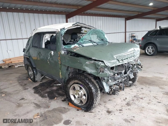 2010 Toyota FJ Cruiser with VIN JTEBU4BF7AK094594, listed as a IAAI auction lot 41425514 with 253,814 mi miles. Bid and sale history available at carsss.com. Image 1.