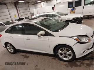 2014 Ford Focus SE with VIN 1FADP3F21EL200534, listed as a IAAI auction lot 41942026 with 61,414 mi miles. Bid and sale history available at carsss.com. Image 13.
