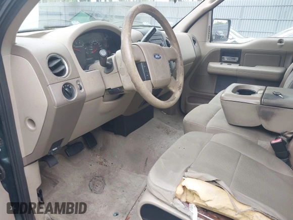 2007 Ford F-150 XL with VIN 1FTRF12257NA69161, listed as a IAAI auction lot 42195807 with 122,875 mi miles. Bid and sale history available at carsss.com. Image 5.