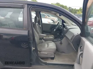 2003 Saturn VUE z VIN 5GZCZ63B63S909726, wystawiony jako IAAI lot #42346723 z przebiegiem 194 131 mil mil oraz . Historia ofert i sprzedaży dostępna na DreamBid. Obrazek 5.