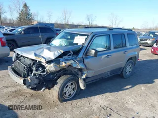 2016 Jeep Patriot Sport with VIN 1C4NJRBB1GD719198, listed as a IAAI auction lot 41987326 with 155,886 mi miles and . Bid and sale history available at carsss.com. Image 18.
