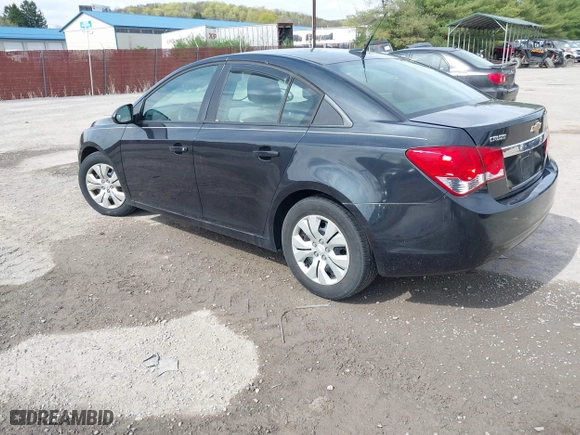 2013 Chevrolet Cruze LS with VIN 1G1PA5SH9D7163098, listed as a IAAI auction lot 42015408 with 202,184 mi miles. Bid and sale history available at carsss.com. Image 3.