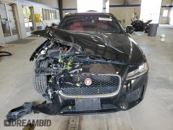 2016 Jaguar XF S with VIN SAJBM4BV0GCY13717, listed as a Copart auction lot 70385854 with 82,592 mi miles and Salvage Title. Bid and sale history available at carsss.com. Image 5.