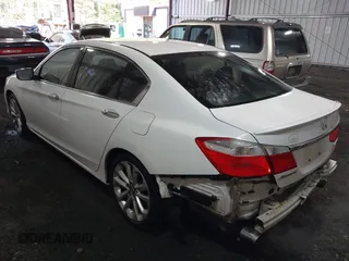 2013 Honda Accord Sport with VIN 1HGCR2F50DA060797, listed as a IAAI auction lot 42102991 with 188,291 mi miles and . Bid and sale history available at DreamBid. Image 3.