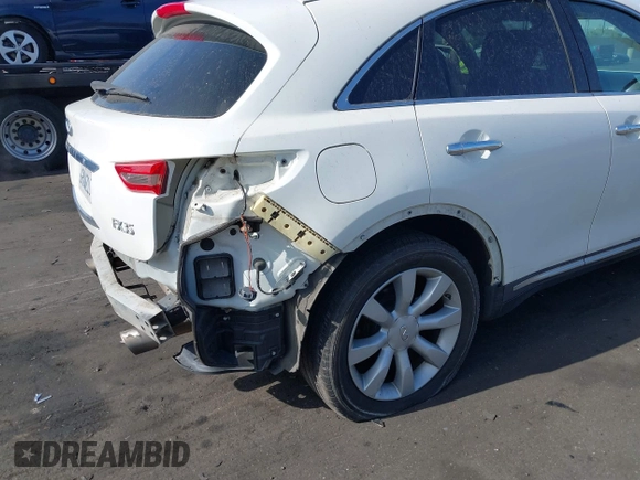 2011 Infiniti FX35 with VIN JN8AS1MU0BM111357, listed as a IAAI auction lot 42031638 with 162,396 mi miles. Bid and sale history available at carsss.com. Image 12.