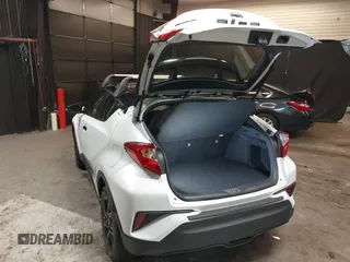 2022 Toyota C-HR XLE with VIN JTNKHMBX8N1136201, listed as a IAAI auction lot 41632985 with 16,278 mi miles. Bid and sale history available at carsss.com. Image 3.