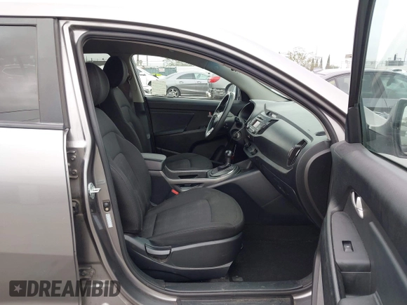 2013 Kia Sportage LX with VIN KNDPBCA23D7529658, listed as a IAAI auction lot 42473877 with 114,797 mi miles and . Bid and sale history available at DreamBid. Image 5.