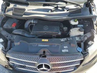 2018 Mercedes-Benz Metris Passenger z VIN WD4PG2EE1J3490089, wystawiony jako Copart lot #59262605 z przebiegiem 175 576 mil mil oraz Czysty tytuł • Clean title. Historia ofert i sprzedaży dostępna na DreamBid. Obrazek 12.
