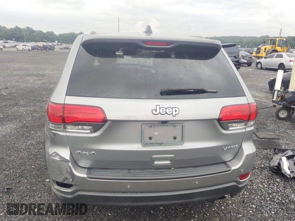 2018 Jeep Grand Cherokee Upland with VIN 1C4RJFAG5JC458586, listed as a IAAI auction lot 42626822 with 70,772 mi miles and . Bid and sale history available at DreamBid. Image 16.