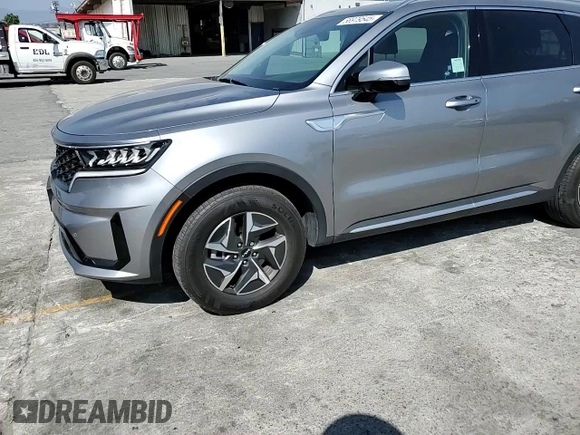 2023 Kia Sorento EX с VIN KNDRH4LGXP5194632, выставлен на аукционе Copart как лот 58979545 с пробегом 23 591 миль миль и Списание • Salvage title. История ставок и продаж доступна на DreamBid. Изображение 14.