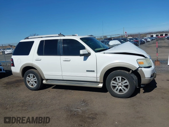 2006 Ford Explorer z VIN 1FMEU64E56UA48934, wystawiony jako IAAI lot #41807718 z przebiegiem 114 928 mil mil oraz . Historia ofert i sprzedaży dostępna na DreamBid. Obrazek 13.