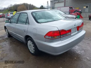 2001 Honda Accord LX z VIN 1HGCG56491A098359, wystawiony jako IAAI lot #42021768 z przebiegiem 122 121 mil mil oraz . Historia ofert i sprzedaży dostępna na DreamBid. Obrazek 3.