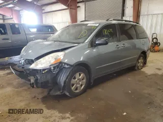 2010 Toyota Sienna CE with VIN 5TDKK4CC8AS307172, listed as a Copart auction lot 74559154 with 170,672 mi miles and Salvage Title. Bid and sale history available at carsss.com. Image 1.