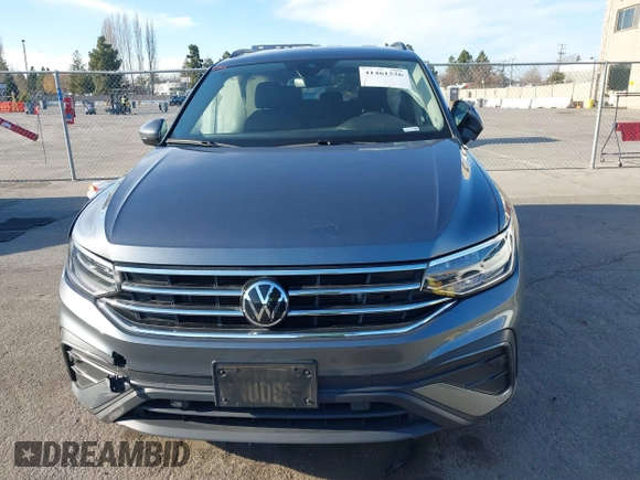 2024 Volkswagen Tiguan S с VIN 3VVRB7AX2RM053669, выставлен на аукционе IAAI как лот 41461526 с пробегом 33 358 миль миль и . История ставок и продаж доступна на DreamBid. Изображение 12.