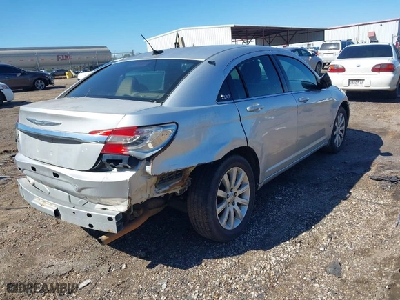 2011 Chrysler 200 Touring with VIN 1C3BC1FB0BN585722, listed as a IAAI auction lot 41670890 with 180,855 mi miles. Bid and sale history available at carsss.com. Image 4.