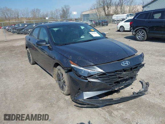 2022 Hyundai Elantra SEL with VIN 5NPLM4AGXNH065808, listed as a IAAI auction lot 42070044 with 16,370 mi miles and . Bid and sale history available at DreamBid. Image 1.