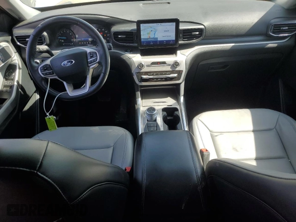 2021 Ford Explorer XLT with VIN 1FMSK8DH5MGA69048, listed as a Copart auction lot 47108515 with 41,417 mi miles and Salvage Title. Bid and sale history available at DreamBid. Image 8.