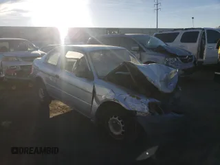 1996 Toyota Tercel DX z VIN JT2AC52L2T0193281, wystawiony jako Copart lot #85787774 z przebiegiem Nie podano mil oraz Szkody całkowita. Historia ofert i sprzedaży dostępna na DreamBid. Obrazek 4.