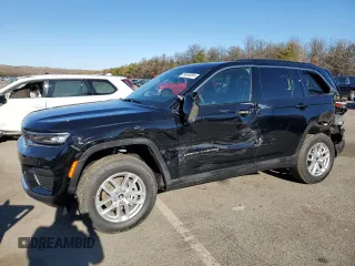 2025 Jeep Grand Cherokee Laredo with VIN 1C4RJHAG3SC274177, listed as a Copart auction lot 84838284 with 36 mi miles and Salvage Title. Bid and sale history available at DreamBid. Image 1.