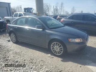 2009 Volvo S40 2.4L z VIN YV1MS382092446504, wystawiony jako Copart lot #48143545 z przebiegiem 207 060 mil mil oraz Czysty tytuł • Clean title. Historia ofert i sprzedaży dostępna na DreamBid. Obrazek 4.