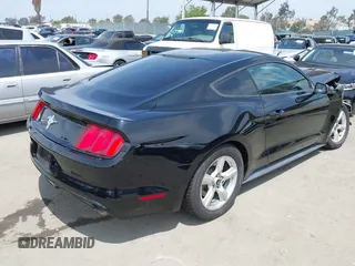 2017 Ford Mustang V6 z VIN 1FA6P8AM9H5353976, wystawiony jako IAAI lot #42359163 z przebiegiem 49 757 mil mil oraz . Historia ofert i sprzedaży dostępna na DreamBid. Obrazek 4.