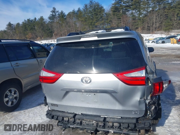 2016 Toyota Sienna Ltd with VIN 5TDDK3DC6GS133774, listed as a IAAI auction lot 41580518 with 247,193 mi miles. Bid and sale history available at carsss.com. Image 17.