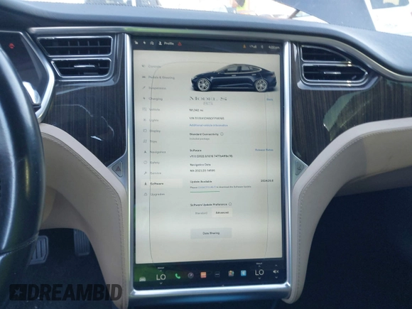 2013 Tesla Model S с VIN 5YJSA1DN9DFP06165, выставлен на аукционе IAAI как лот 40920844 с пробегом 181 342 миль миль и . История ставок и продаж доступна на DreamBid. Изображение 17.