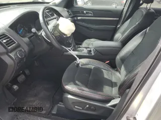 2019 Ford Explorer XLT с VIN 1FM5K8DH3KGA67194, выставлен на аукционе Copart как лот 49890595 с пробегом 54 391 миль миль и Списание • Salvage title. История ставок и продаж доступна на DreamBid. Изображение 7.