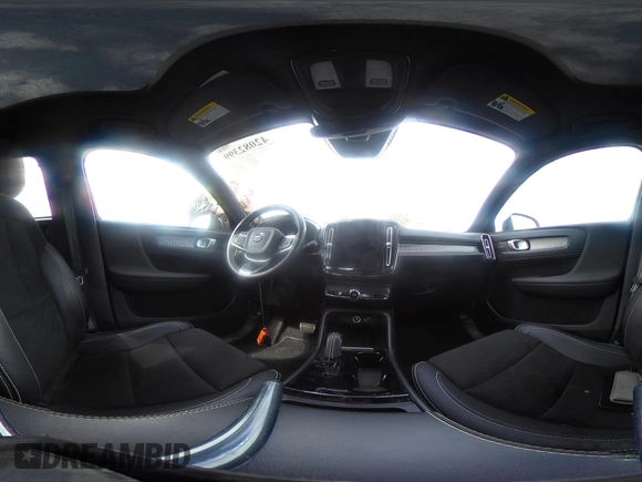 2021 Volvo XC40 z VIN YV4ED3UR9M2600401, wystawiony jako IAAI lot #42082399 z przebiegiem Nie podano mil oraz . Historia ofert i sprzedaży dostępna na DreamBid. Obrazek 20.