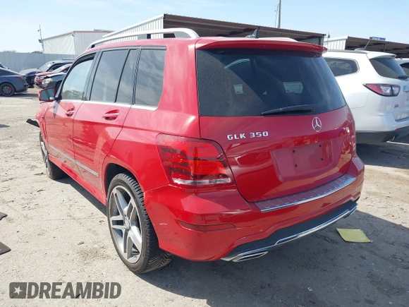 2014 Mercedes-Benz GLK 350 z VIN WDCGG5HB5EG172367, wystawiony jako IAAI lot #41825568 z przebiegiem 33 239 mil mil oraz . Historia ofert i sprzedaży dostępna na DreamBid. Obrazek 3.