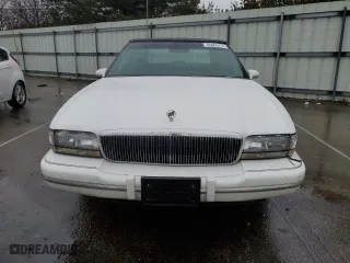 1995 Buick Park Avenue with VIN 1G4CW52K2SH634448, listed as a Copart auction lot 85065714 with 27,150 mi miles and Clean Title. Bid and sale history available at carsss.com. Image 5.