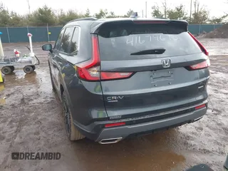 2025 Honda CR-V Sport Touring with VIN 7FARS6H93SE043232, listed as a IAAI auction lot 41679675 with 11,641 mi miles and . Bid and sale history available at DreamBid. Image 3.