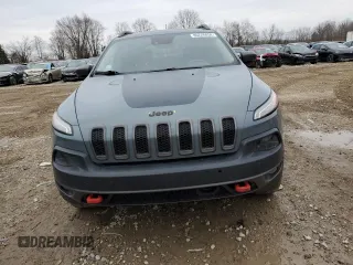 2014 Jeep Cherokee Trailhawk z VIN 1C4PJMBS8EW239981, wystawiony jako Copart lot #80226054 z przebiegiem 161 750 mil mil oraz Czysty tytuł • Clean title. Historia ofert i sprzedaży dostępna na DreamBid. Obrazek 5.
