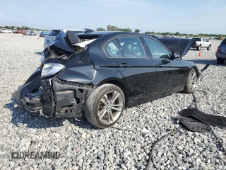 2015 BMW 3 Series 328i xDrive z VIN WBA3B3C58FF546354, wystawiony jako Copart lot #58496385 z przebiegiem 123 092 mil mil oraz Szkoda całkowita • Salvage title. Historia ofert i sprzedaży dostępna na DreamBid. Obrazek 3.