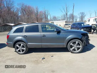 2015 Audi Q7 3.0T Premium Plus with VIN WA1LGAFE1FD015507, listed as a IAAI auction lot 41805130 with 158,687 mi miles. Bid and sale history available at carsss.com. Image 13.