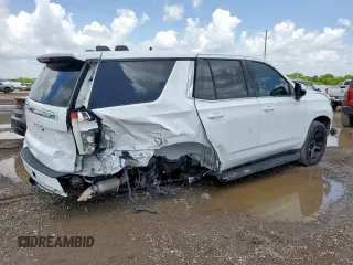 2022 Chevrolet Tahoe z VIN 1GBSCLED5NR233554, wystawiony jako Copart lot #61064025 z przebiegiem Nie podano mil oraz Czysty tytuł • Clean title. Historia ofert i sprzedaży dostępna na DreamBid. Obrazek 3.
