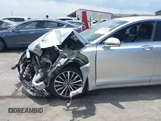 2017 Lincoln MKZ Hybrid Premiere с VIN 3LN6L5KU1HR603061, выставлен на аукционе IAAI как лот 42469955 с пробегом 197 325 миль миль и . История ставок и продаж доступна на DreamBid. Изображение 6.
