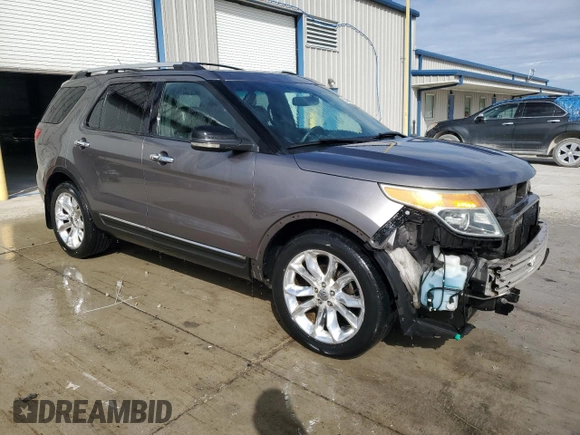 2011 Ford Explorer XLT z VIN 1FMHK7D8XBGA76613, wystawiony jako Copart lot #55568695 z przebiegiem 124 631 mil mil oraz Szkoda całkowita • Salvage title. Historia ofert i sprzedaży dostępna na DreamBid. Obrazek 4.