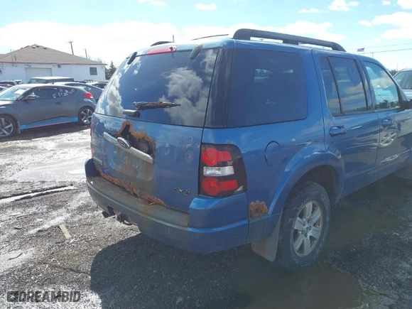 2009 Ford Explorer XLT with VIN 1FMEU73E69UA28641, listed as a IAAI auction lot 41738858 with 162496 miles. Bid and sale history available at carsss.com. Image 12.