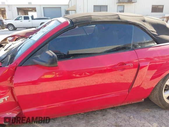 2007 Ford Mustang GT Deluxe with VIN 1ZVFT85H375292235, listed as a IAAI auction lot 41771092 with Not Provided miles and . Bid and sale history available at carsss.com. Image 15.