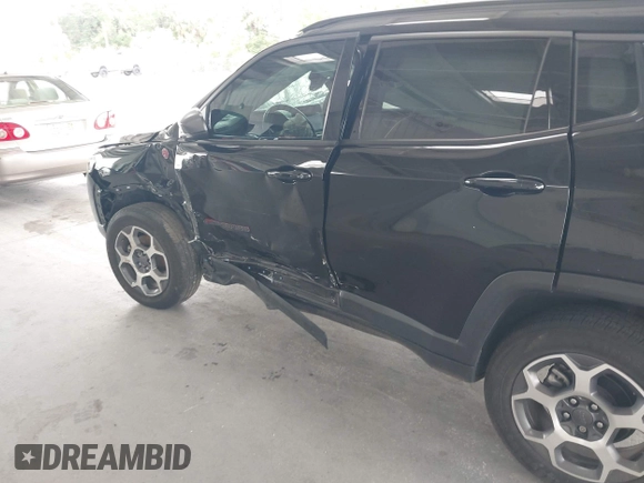 2022 Jeep Compass Trailhawk with VIN 3C4NJDDB5NT164201, listed as a IAAI auction lot 42214973 with 92,668 mi miles and . Bid and sale history available at DreamBid. Image 6.