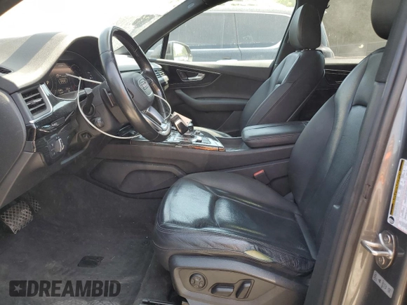 2017 Audi Q7 Premium Plus with VIN WA1LAAF74HD009710, listed as a Copart auction lot 62352705 with 153,865 mi miles and Clean title. Bid and sale history available at DreamBid. Image 7.